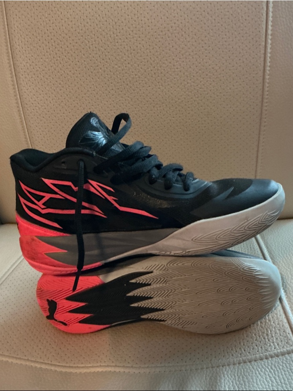 Puma LaMelo ball Sneakers boys size 6